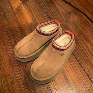 UGG Tazz
